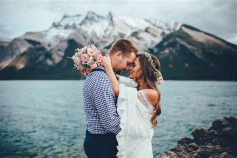 50 Beautiful Mountain Wedding Ideas You Should Try For Your Wedding