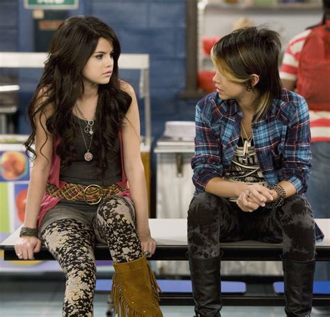 Selena Gomezs “wizards Of Waverly Place” Character Alex Was Bisexual