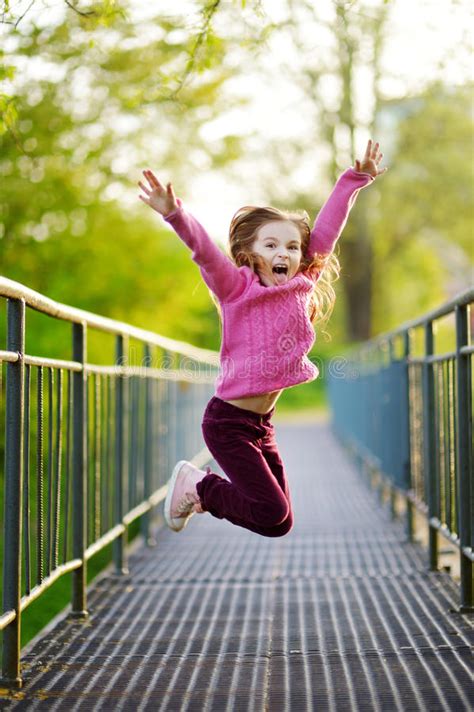 55 Funny Pictures Jumping For Joy Popular Inspiraton
