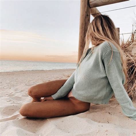 Girl Lounging On Beach Beach Summer Ocean Travel Summerlove In 2020 Summer Aesthetic