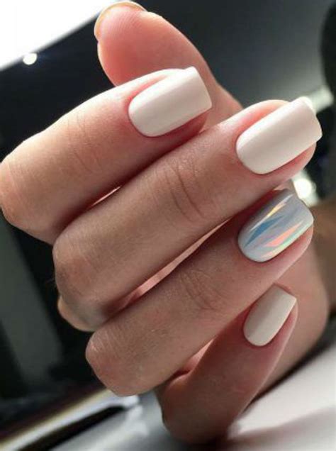 Si los puntos los realizas con esmalte con diamantina, serán casi imperceptible pero le darán ese brillo que tanto buscas. Uñas Sencillas / 20 Ideas De Unas Decoradas Y Sencillas ...