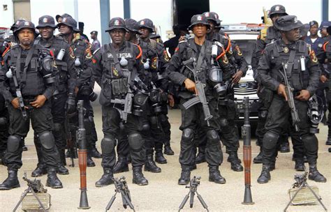 Mais de 100 mil efetivos da Polícia Nacional de Angola PNA
