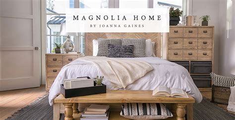 All of the bedding is white, black and/or grey. 31+ Joanna Gaines Bedroom Ideas Collection - House Decor ...