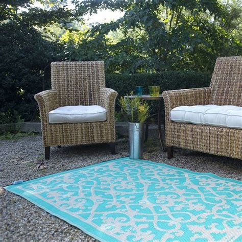 Being they are made of recycled plastic these rugs are stain, weather, mould and mildew resistant which makes them perfect for outdoor spaces, dining areas or even playrooms. Outdoor Plastic Rugs