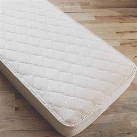 Best price for any size latex mattress, latex mattress topper, or latex core. Custom Size Mattress | Matelas Sur Mesure