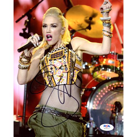 Gwen Stefani Signed 8x10 Photo Psa Pristine Auction