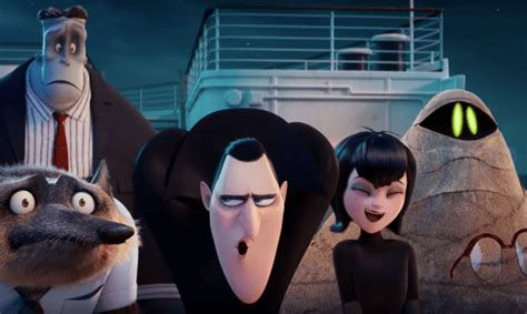 The rest of drac's pack cannot resist going along and once they. Checa el nuevo tráiler de 'Hotel Transylvania 3' - Laura G