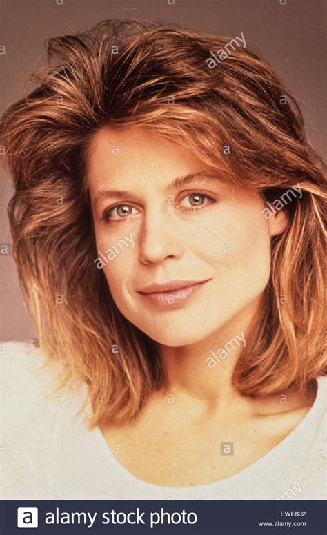 Here's a nice little upbeat video for vincent and catherine. linda hamilton, Beauty and the Beast, 1987 Stock Photo - Alamy