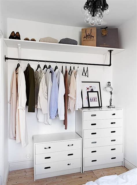 Small bedroom closet organization ideas 10 astute storage tips for bedroom sets with no closets getting creative: 7 Ideas to transform a spare room into a closet (Daily ...