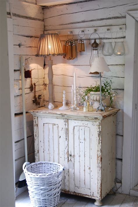 Make them in various sizes and decorate your walls however you wish. Refreshing Shabby Chic Decorating Ideas