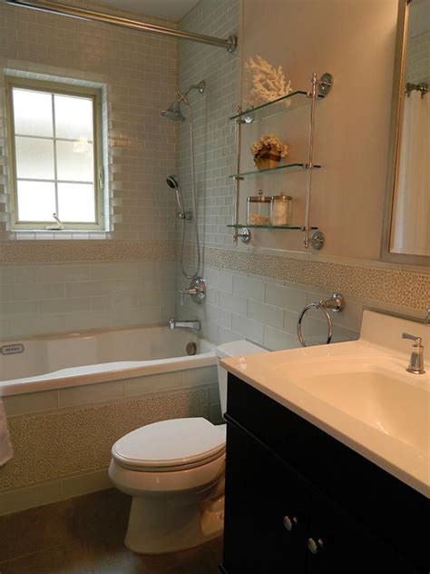 Bring jute rugs, woven elements, seashells and starfish, sponges in bowls and baskets, potted greenery and other plants. Contemporary Bathroom Photos | HGTV