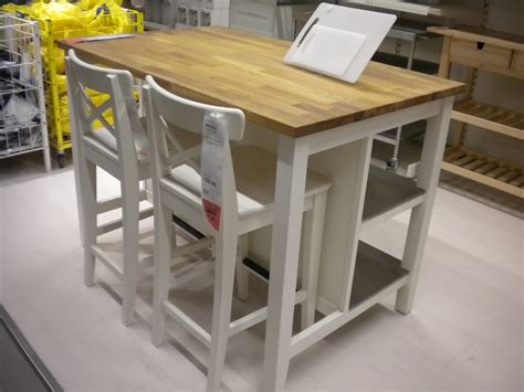 Ever thought of including an ikea kitchen island in your home decor? ikea island...as craft table | Simplify & Organize | Pinterest