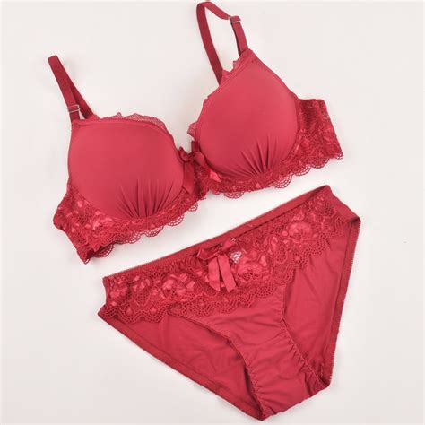 New 2017 Luxurious Elegance French Bra And Panty Set Back Closure
