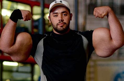 Strength Fighter™ Synthol Freak Moustafa Ismail 31 Inch Biggest Biceps
