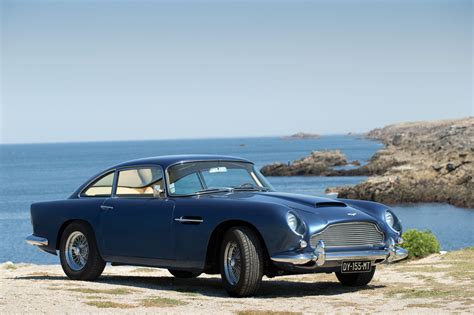 The Super Restoration Of The Aston Martin Db4