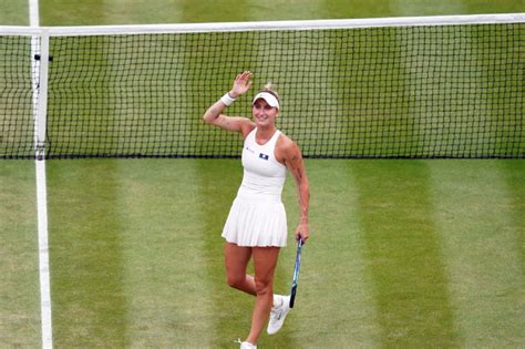 Wimbledon Marketa Vondrousova Upsets World Number Four Jessica Pegula