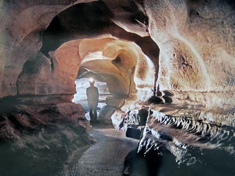 Tubular Cave Passage New York Subway Mammoth Cave Kentucky Usa 1