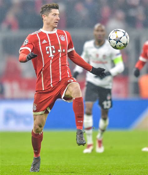 Join the discussion or compare with others! Chelsea confirm interest in Robert Lewandowski as Man Utd end pursuit | Football | Sport ...