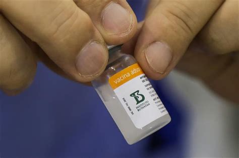 Em uma cerimônia simbólica, no chamado pavilhão da cura, no parque barigui, 225 aplicadores da rede. Curitiba mantém vacinação apenas para pessoas com ...
