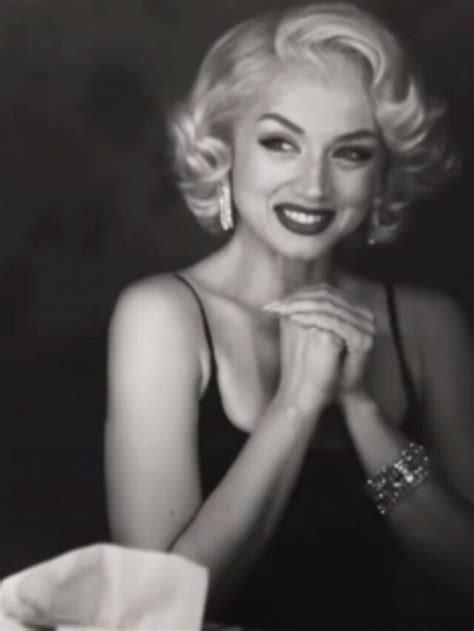 Watch Ana De Armas Stuns As Marilyn Monroe In Netflix S Blonde