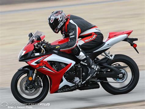 15.5 liter (4.1 gal.) color: 2007 Suzuki GSX-R 600 - Moto.ZombDrive.COM