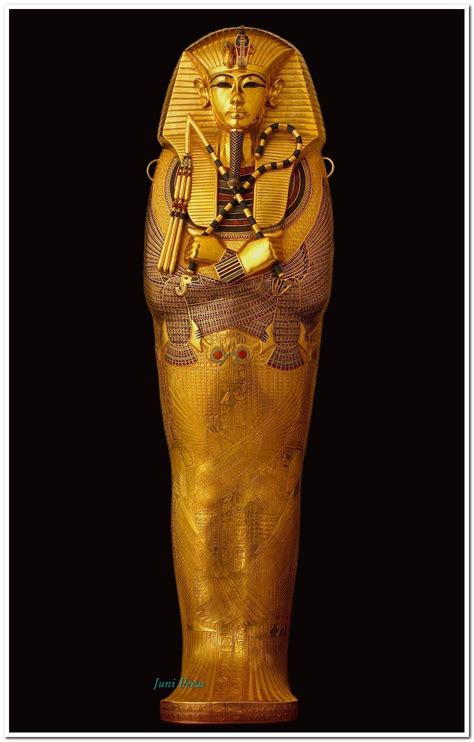 The Solid Gold Coffin Of Pharaoh Tutankhamun Tutankhamun Egypt Art Ancient Egyptian Art