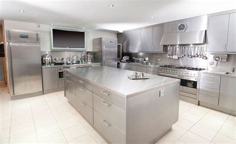 If you're ready for attractive and durable stainless steel cabinets, speak to steel kitchen today. Stainless Steel Kitchen Worktop - Worktop Installation