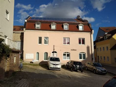 In einer großstadt findest du auch viel eher einen nachmieter oder gar eine wohnung zur zwischenmiete. Gemütliche 2-Zimmer Dachgeschosswohnung - Wohnung in ...