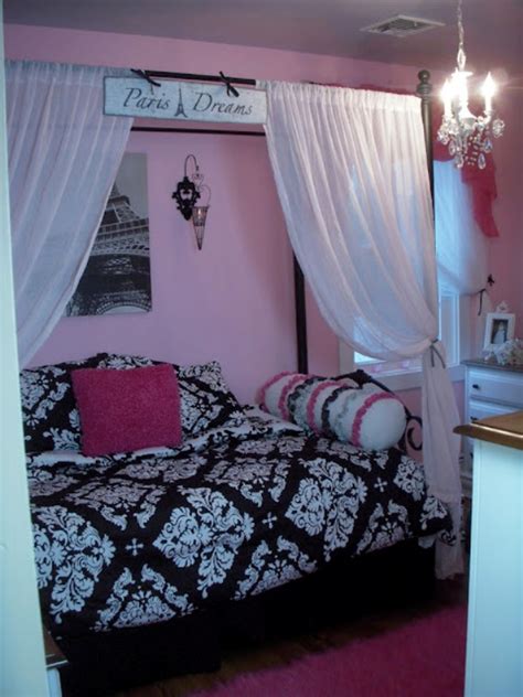 Paris themed decor for bedroom. How To Create A Charming Girl's Room In Paris Style ...
