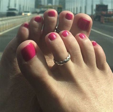 Pin By Erin Bollin On Nails Nail Art In Feet Nails Cute Toes