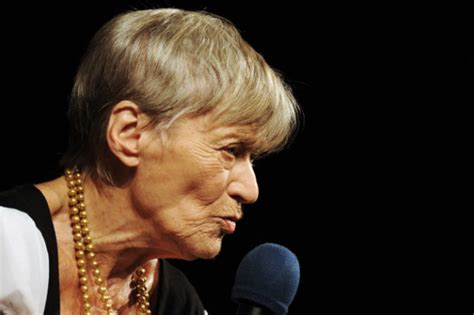 We did not find results for: Zemřela herečka Luba Skořepová, bylo jí 93 let! | Frekvence 1