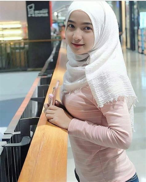 21 Hijab Cantik Indonesia Percantik Hunian