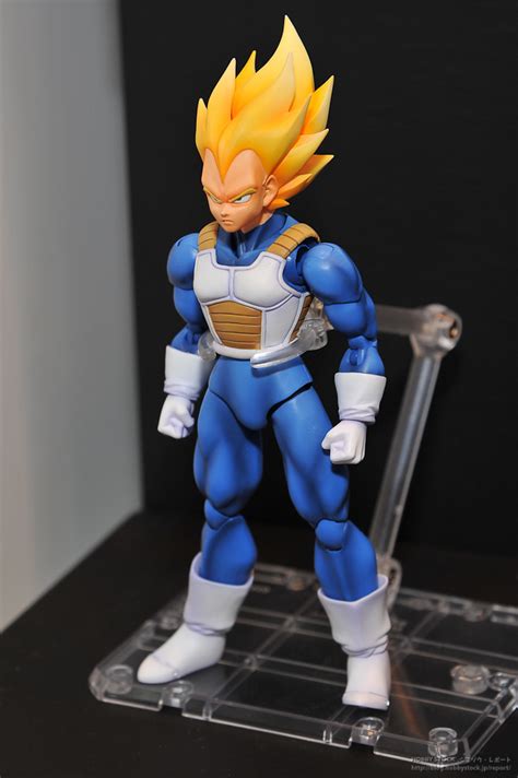 When creating a topic to discuss new spoilers, put a warning in the title, and keep the title itself spoiler free. New Images of S.H. Figuarts Super Saiyan Vegeta And Goku ...