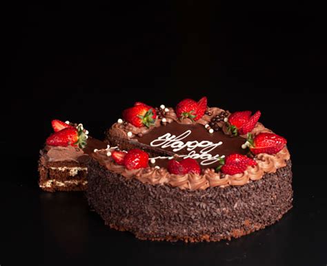 A sponge cake or other yellow cake filled with pastry cream and topped with chocolate fondant or confectioners' icings and fillings should be spreadable and at the correct temperature 3. Chocolate Decorated Sponge Cake Sydney | CBD Cakes ...