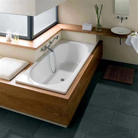 Sie hat eine besonders großzügige wannentiefe und einen mittigen ablauf, der überlauf befindet sich wahlweise auf der linken oder. Bette Starlet Bath : UK Bathrooms