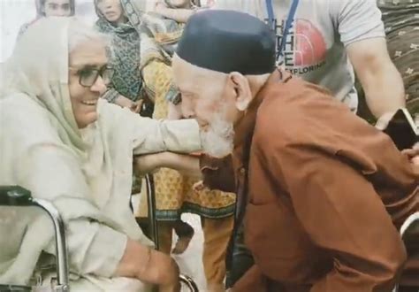 Long Lost Siblings Reunite In Pakistan After 75 Years Of Partition