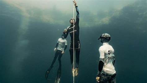 Video Kiwi Trubridges Record Breaking Freedive Newshub