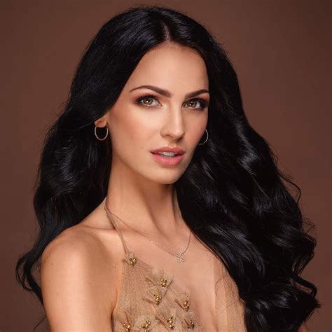 Hana vagnerová se narodila v praze 21. Dívka č. 8 - Hana Vágnerová | MISS CZECH REPUBLIC 2019