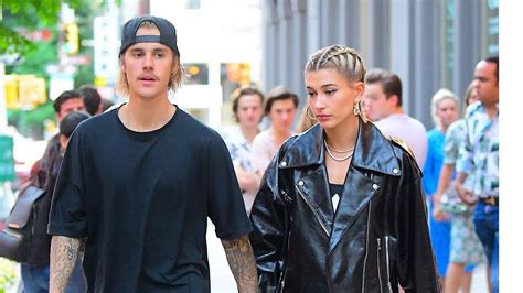 justin bieber and hailey baldwin hold hands after enjoying dinner date youtube