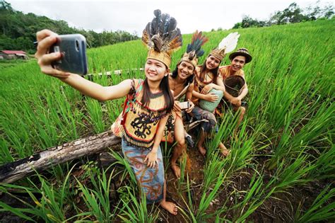 Young Dayaks Continue Their Cultural Legacy Plugon