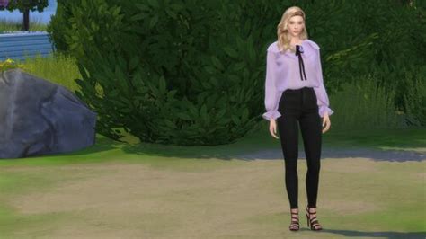 Sims 4 Chloe Grace Moretz