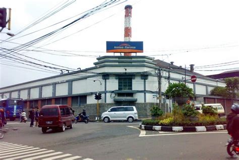 Pt kimia farma diagnostika awalnya merupakan unit bisnis dari klinik kimia farma. Kimia Farma