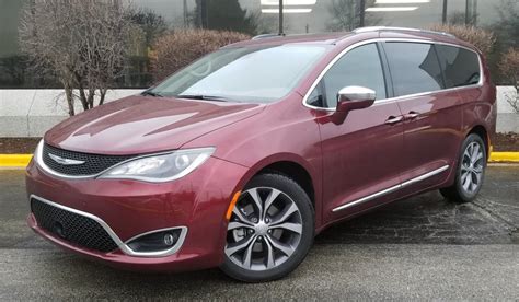 Test Drive 2018 Chrysler Pacifica Limited The Daily Drive Consumer