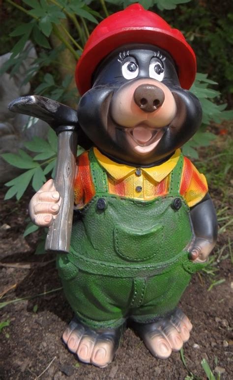 Dekorative vogeltränken halten eine kühle erfrischung für gefiederte gartenbesucher bereit. Maulwurf mit Pickel Garten Figur NEU | eBay