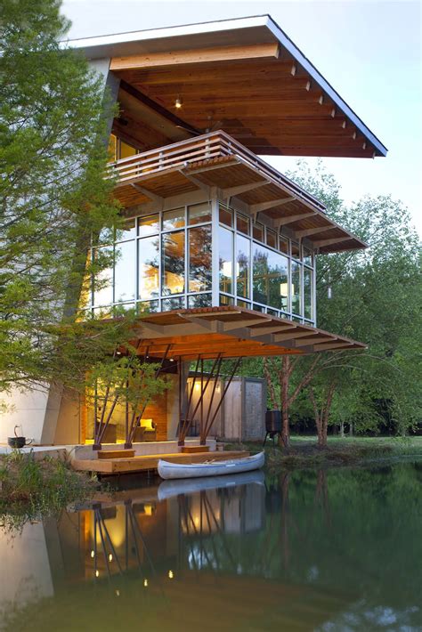 It is 152 centimetres wide at its widest point. Tranquil Modern Retreat On The Edge Of A Pond ...
