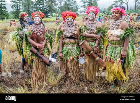 A Group Of Women In Traditional Costume Mount Hagen Cultural Show