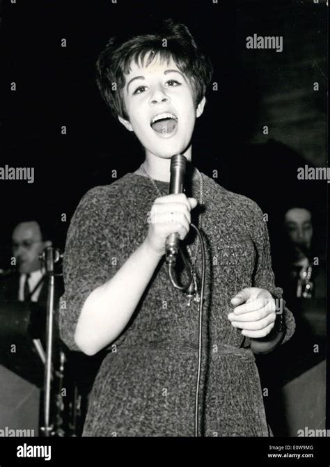Helen Shapiro Hi Res Stock Photography And Images Alamy
