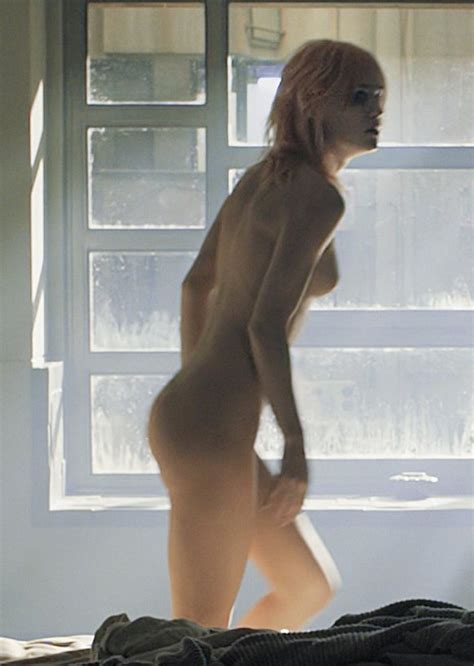 Mackenzie Davis Nude Telegraph