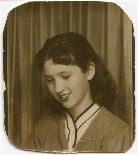 Everyday Life In The Past Posts Tagged Photo Booth 1940s Photos