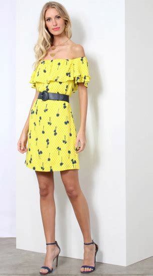 Vestido longo floral, vestido longo monocromático e vestido longo estampado. Linda de Morrer verão 2017. Lookbook - Moda Beleza Bem Estar